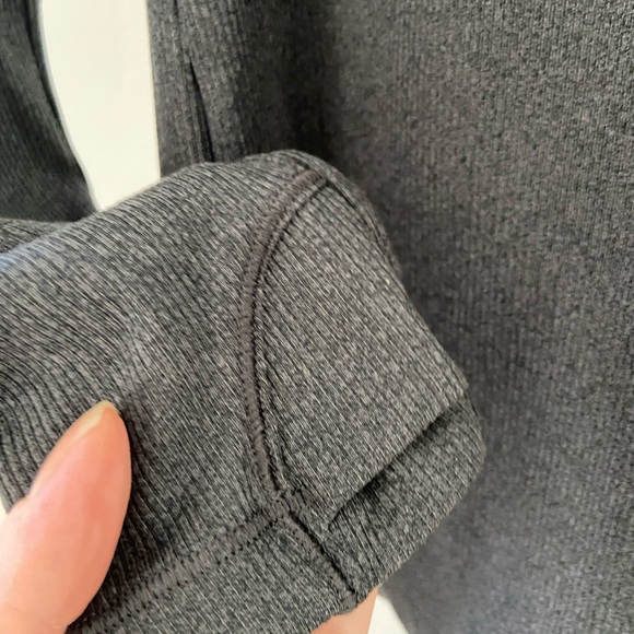 Athleta gray long sleeve top - Size Medium - Picture 8 of 8